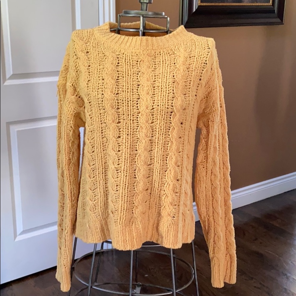 sweater soft cable knit American eagle sz xs musta